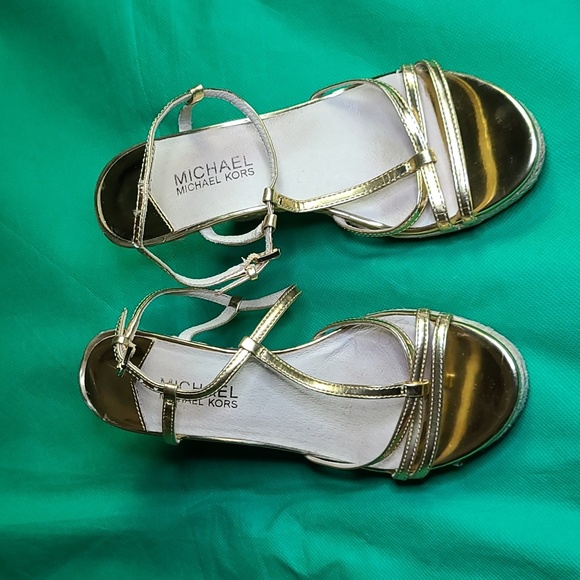 Michael Kors Wedge Heels Sandals - Picture 2 of 6